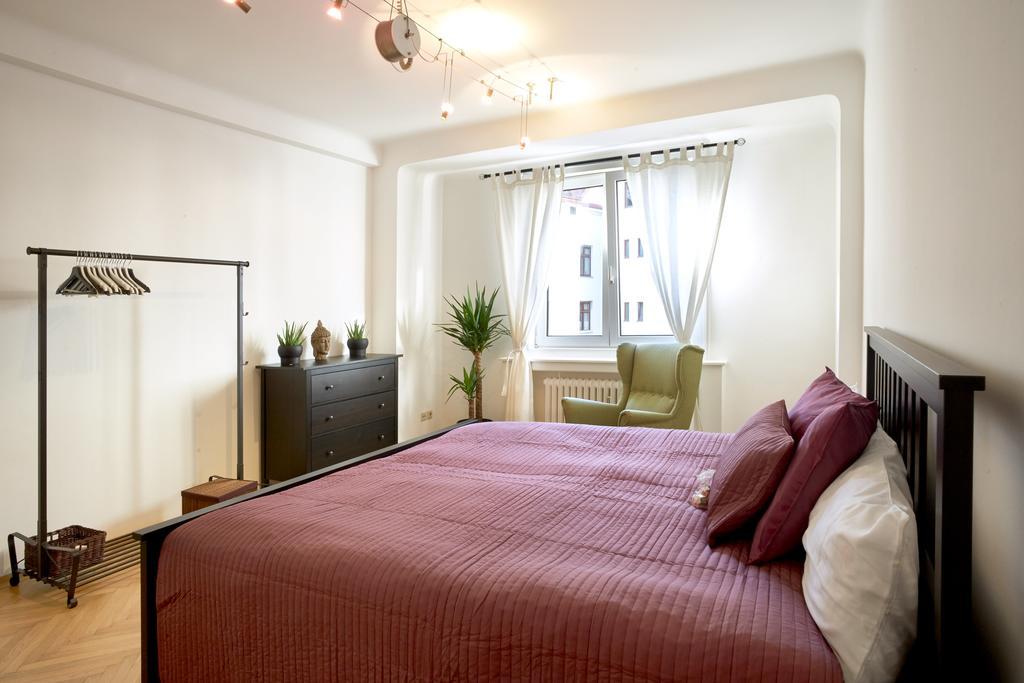 Operastreet City Center Apartment "Bangkok" In Виена Екстериор снимка